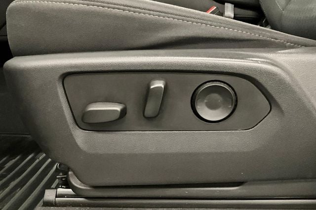 2023 Chevrolet Silverado 1500 Custom 4x4 - Trailering Pkg - Remote Start - 20'' Wheels