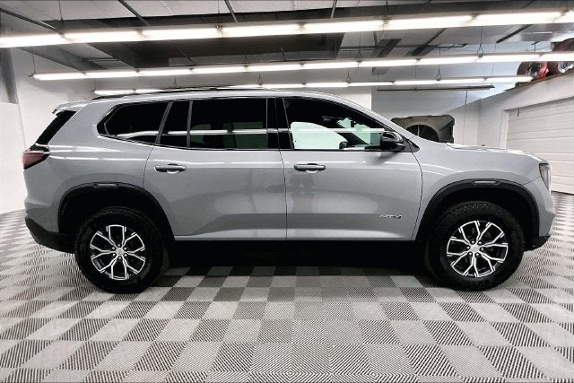 2024 GMC Acadia AT4 AWD-Heated Seats