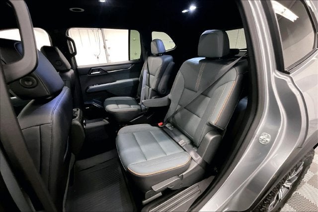 2024 GMC Acadia AT4 AWD-Heated Seats