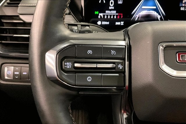 2024 GMC Acadia AT4 AWD-Heated Seats