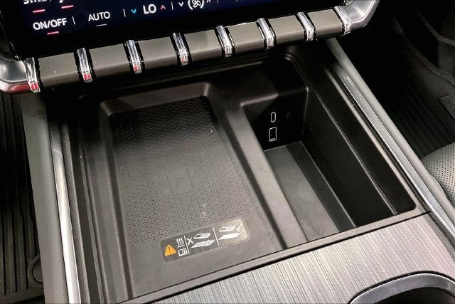 2024 GMC Acadia AT4 AWD-Heated Seats