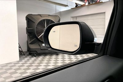 2024 GMC Acadia AT4 AWD-Heated Seats