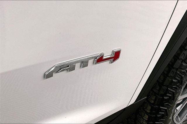 2025 GMC Acadia AT4