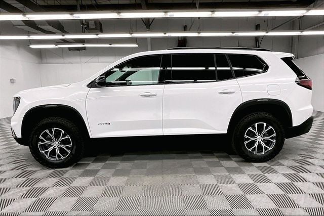 2025 GMC Acadia AT4