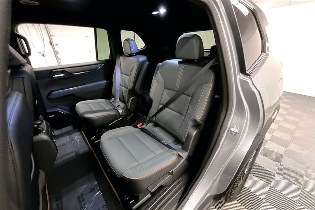 2025 GMC Acadia AT4 AWD - Adaptive Cruise - Blind Spot Detection