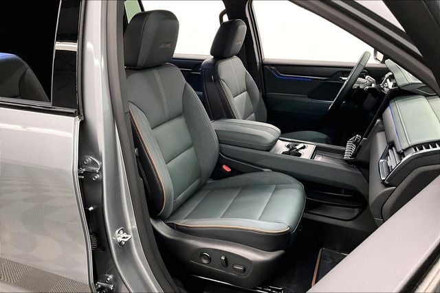 2025 GMC Acadia AT4 AWD - Adaptive Cruise - Blind Spot Detection