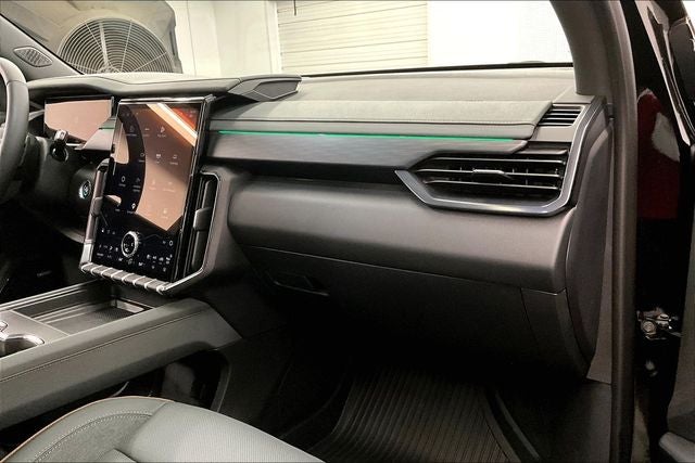 2025 GMC Acadia AT4 AWD - Pano Roof - Htd/Cooled Seats