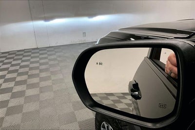2025 GMC Acadia AT4 AWD - Pano Roof - Htd/Cooled Seats