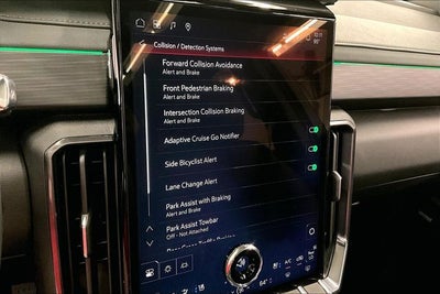 2025 GMC Acadia AT4 AWD - Pano Roof - Htd/Cooled Seats