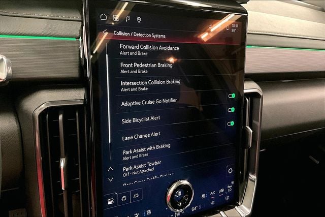 2025 GMC Acadia AT4 AWD - Pano Roof - Htd/Cooled Seats