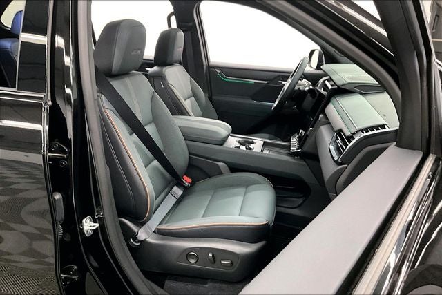 2025 GMC Acadia AT4 AWD - Pano Roof - Htd/Cooled Seats