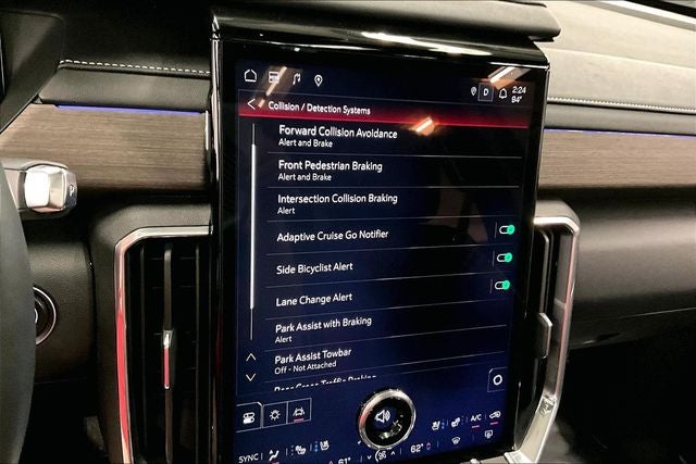 2024 GMC Acadia Denali