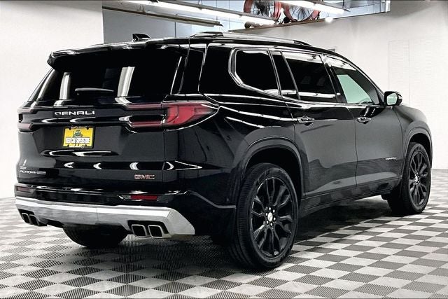 2025 GMC Acadia Denali