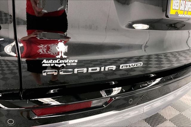 2025 GMC Acadia Denali