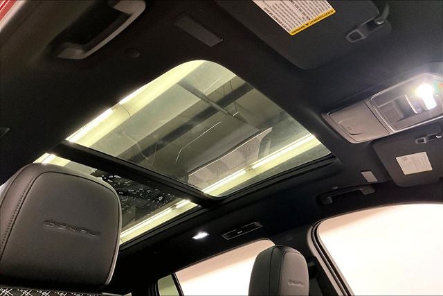 2025 GMC Acadia Denali