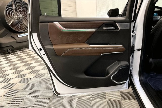 2026 GMC Acadia Denali Ultimate AWD-Panoramic Roof-Heated/Cooled Seats