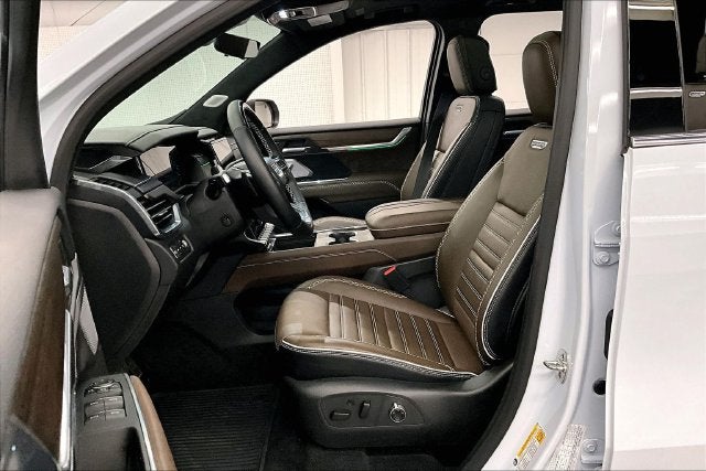 2026 GMC Acadia Denali Ultimate AWD-Panoramic Roof-Heated/Cooled Seats