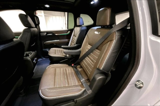 2026 GMC Acadia Denali Ultimate AWD-Panoramic Roof-Heated/Cooled Seats