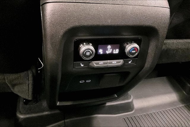 2026 GMC Acadia Denali Ultimate AWD-Panoramic Roof-Heated/Cooled Seats