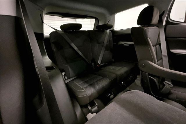 2023 GMC Acadia SLE Htd Seats - Blind Spot Detection - Remote Start