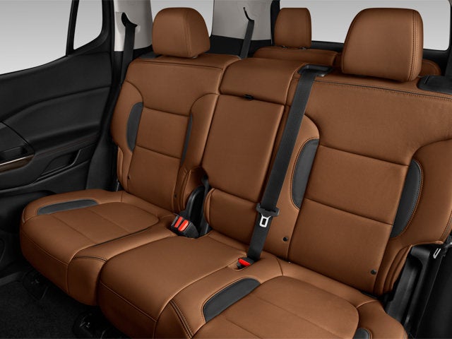2020 GMC Acadia AT4 AWD-Sunroof-Heated Seats
