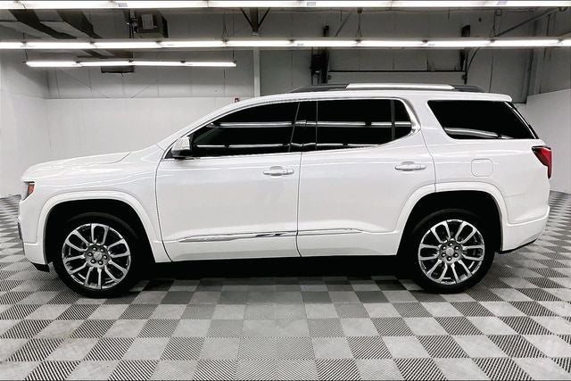 2023 GMC Acadia Denali Ultimate Pkg - Dual Moonroof - Adaptive Cruise