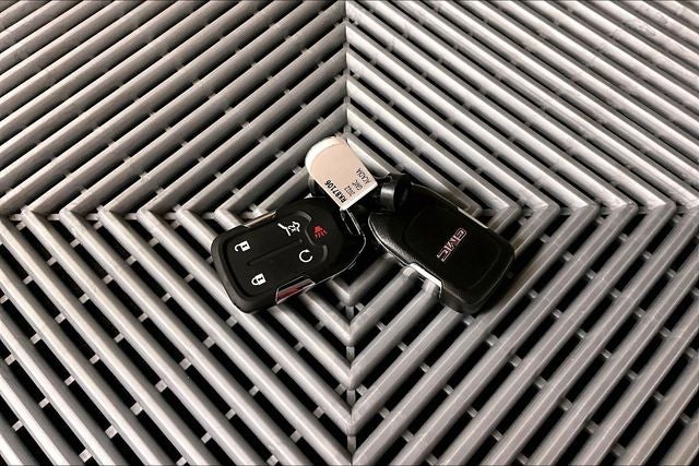 2022 GMC Acadia Denali