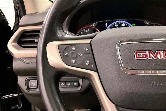 2022 GMC Acadia Denali