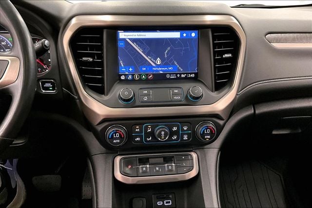 2022 GMC Acadia Denali