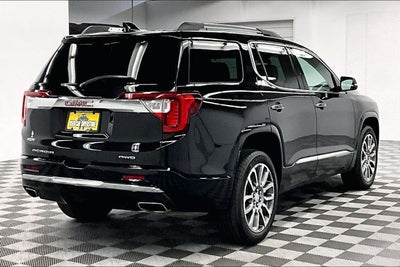 2023 GMC Acadia Denali