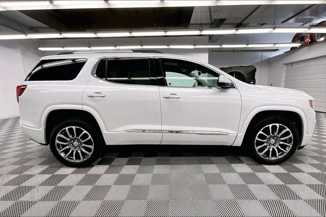 2023 GMC Acadia Denali AWD-Dual Moonroof-Adpative Cruise-20'' Wheels