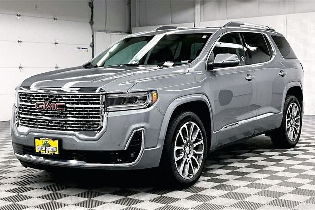 2023 GMC Acadia Denali AWD - Ultimate Pkg - Dual Moonroof - 20'' Wheels