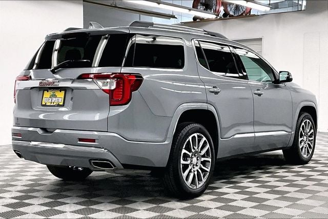 2023 GMC Acadia Denali AWD - Ultimate Pkg - Dual Moonroof - 20'' Wheels