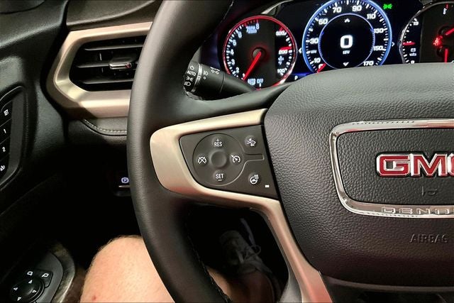2023 GMC Acadia Denali AWD - Ultimate Pkg - Dual Moonroof - 20'' Wheels