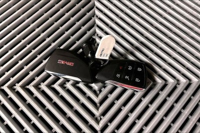 2021 GMC Yukon SLT 4x4-Htd/Cooled Leather-Blind Spot Detection