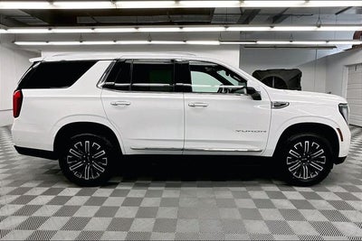 2025 GMC Yukon Elevation