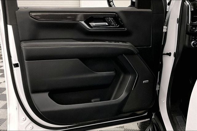 2025 GMC Yukon Elevation