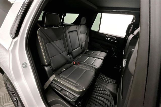 2025 GMC Yukon Elevation