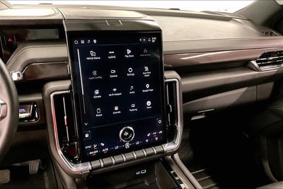 2025 GMC Yukon Elevation
