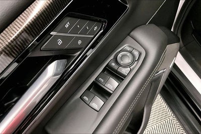 2025 GMC Yukon Elevation