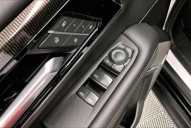 2025 GMC Yukon Elevation