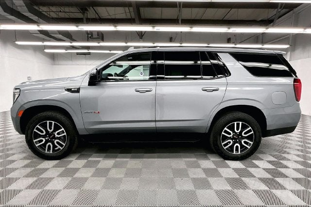 2024 GMC Yukon AT4 4X4-Panoramic Roof-Heated/Cooled Seats