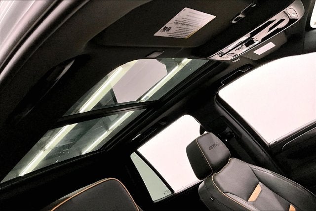 2024 GMC Yukon AT4 4X4-Panoramic Roof-Heated/Cooled Seats