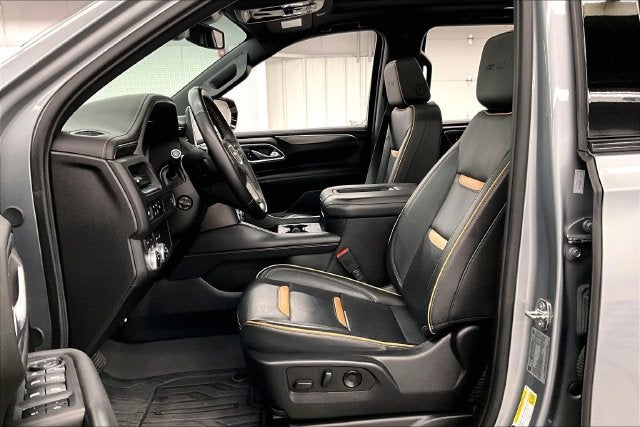 2024 GMC Yukon AT4 4X4-Panoramic Roof-Heated/Cooled Seats