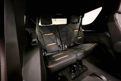 2024 GMC Yukon AT4 4X4-Panoramic Roof-Heated/Cooled Seats