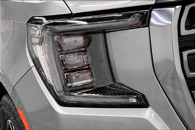 2024 GMC Yukon AT4 4X4-Panoramic Roof-Heated/Cooled Seats