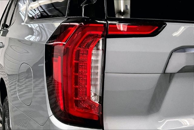 2024 GMC Yukon AT4 4X4-Panoramic Roof-Heated/Cooled Seats