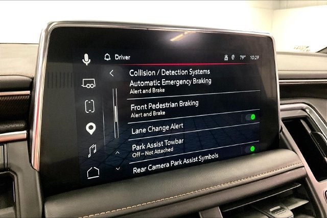 2024 GMC Yukon AT4 4X4-Panoramic Roof-Heated/Cooled Seats