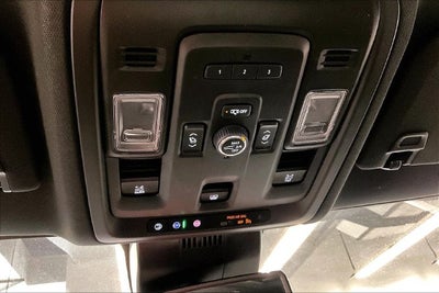 2024 GMC Yukon AT4 4X4-Panoramic Roof-Heated/Cooled Seats