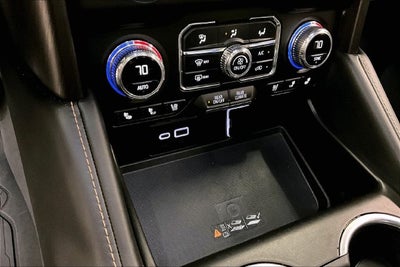 2024 GMC Yukon AT4 4x4-Pano Roof-Htd/Cooled Leather-Heads Up Display